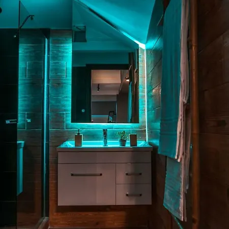 Noho Boutique , Premium Living Dikeou 8 Daire